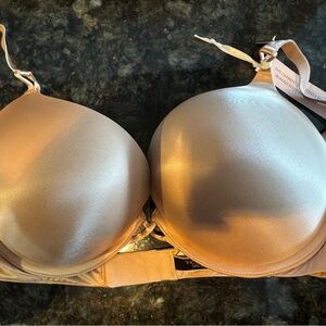Victoria's Secret Bombshell Bra in Praline 38C